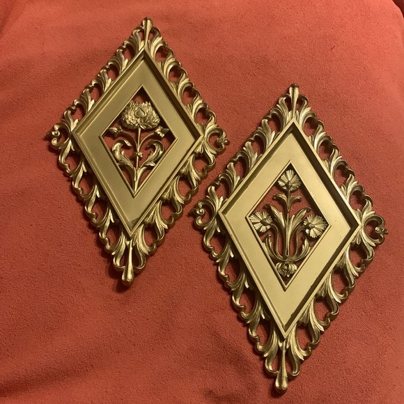 Vintage Gold Flower Diamond Plaques by Dart set 2 - Picture 1 of 5